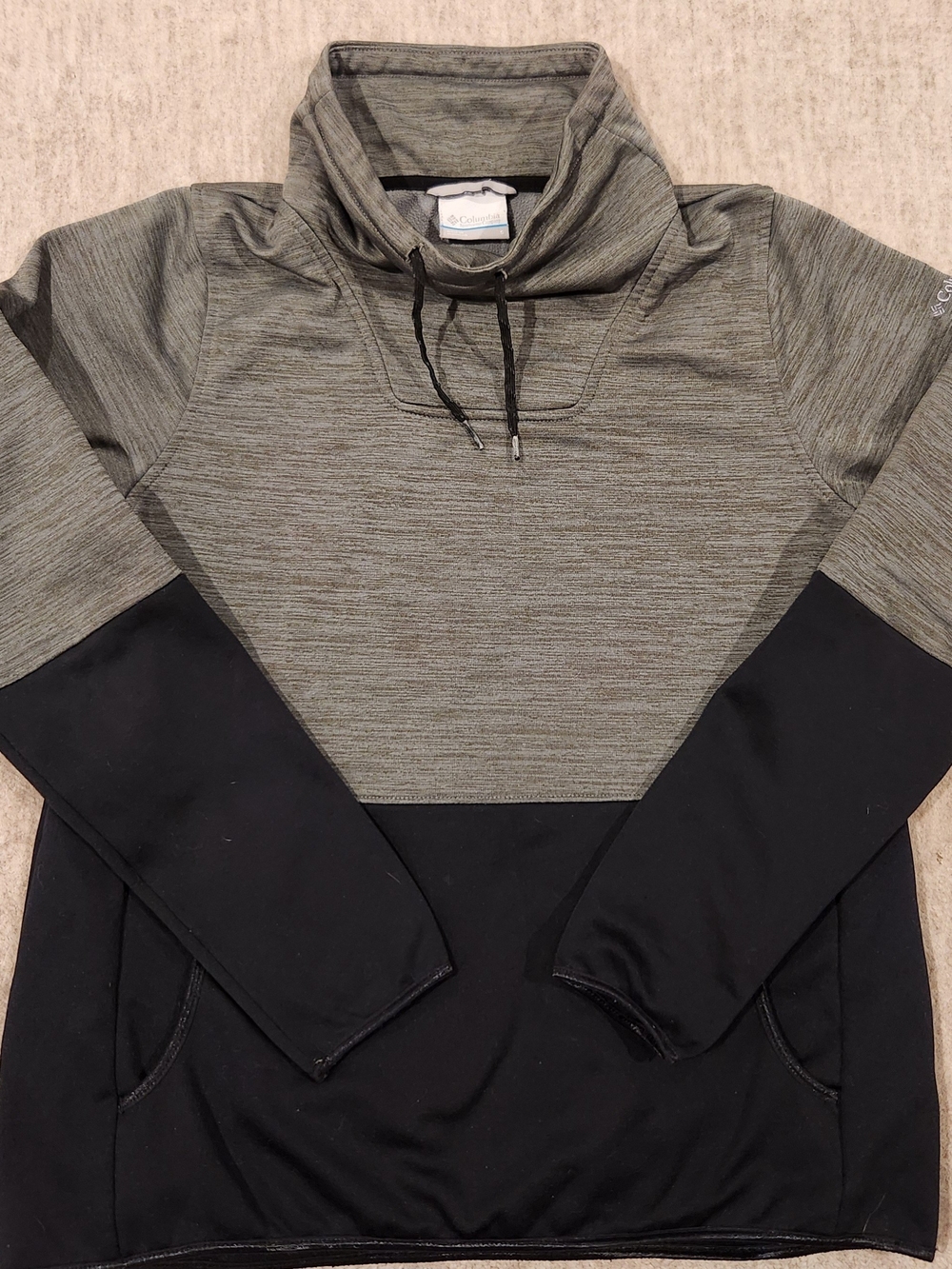 Columbia Womans Two-Tone Gray and Black Pullover Hoodie Size Small